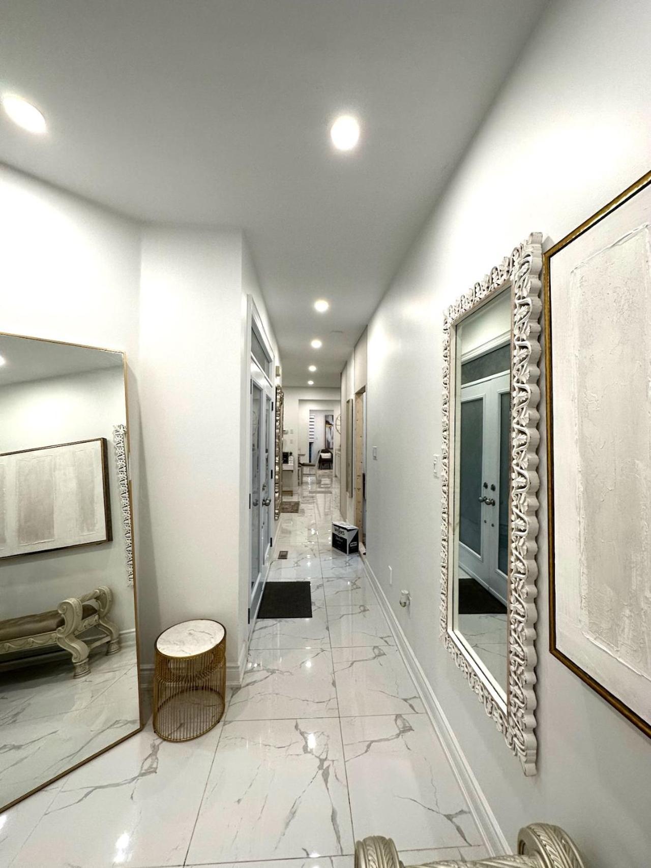 Luxury Home In Toronto Мисисага Екстериор снимка